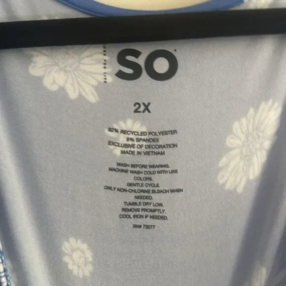 NWT SO Blue Daisy Print Faux Wrap Tie Dress Size 2X - Picture 6 of 6